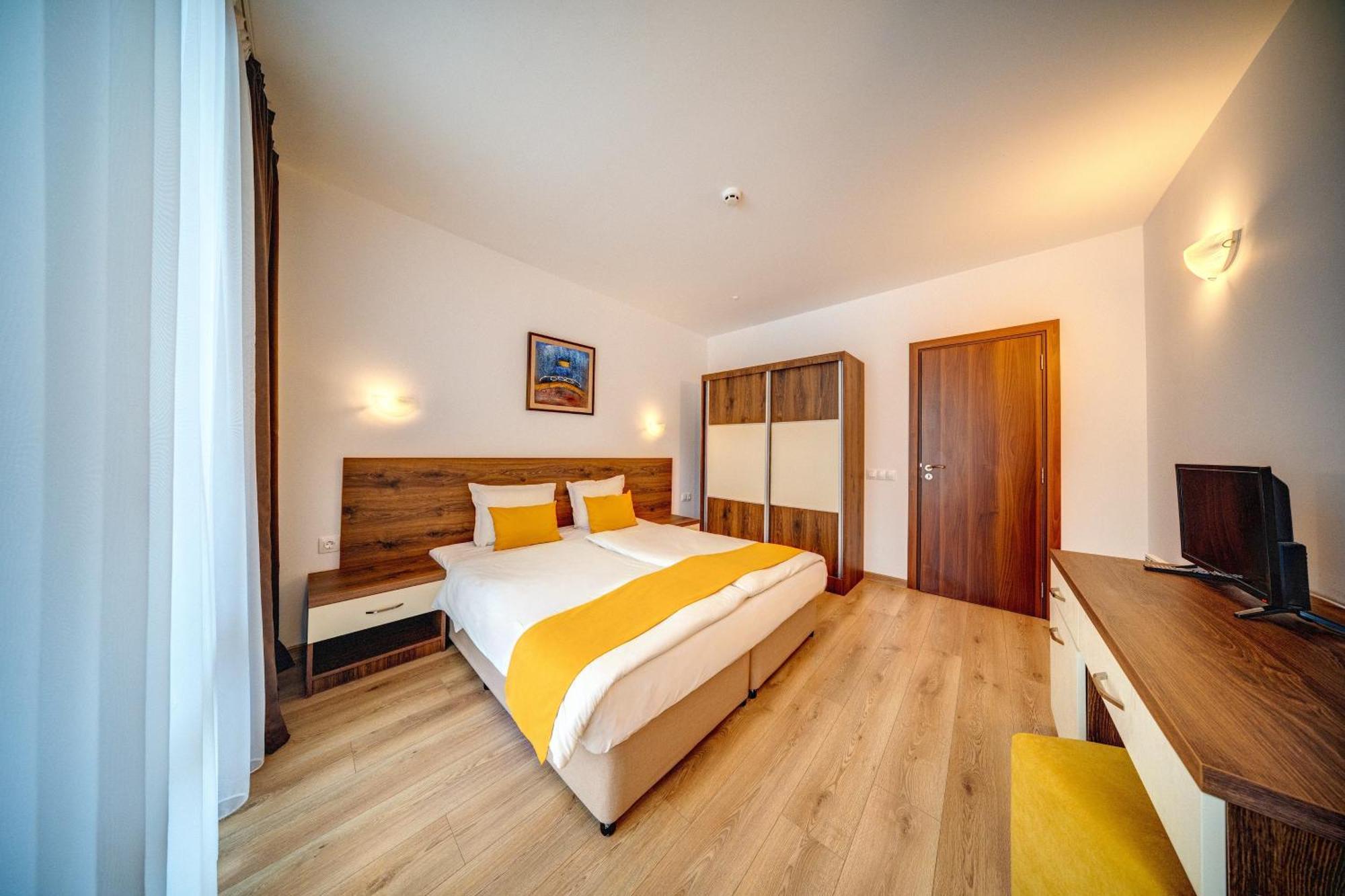 Oak Residence Hotel & Relax Smolyan Exterior photo